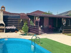 Casa noua Sabareni, terasa, piscina, foisor, barbeque, curte 440 mp