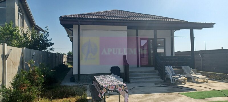 Casa noua Sabareni, terasa, piscina, foisor, barbeque, curte 440 mp