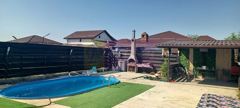 Casa noua Sabareni, terasa, piscina, foisor, barbeque, curte 440 mp