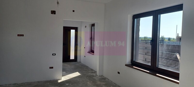 Casa noua Sabareni, terasa, piscina, foisor, barbeque, curte 440 mp